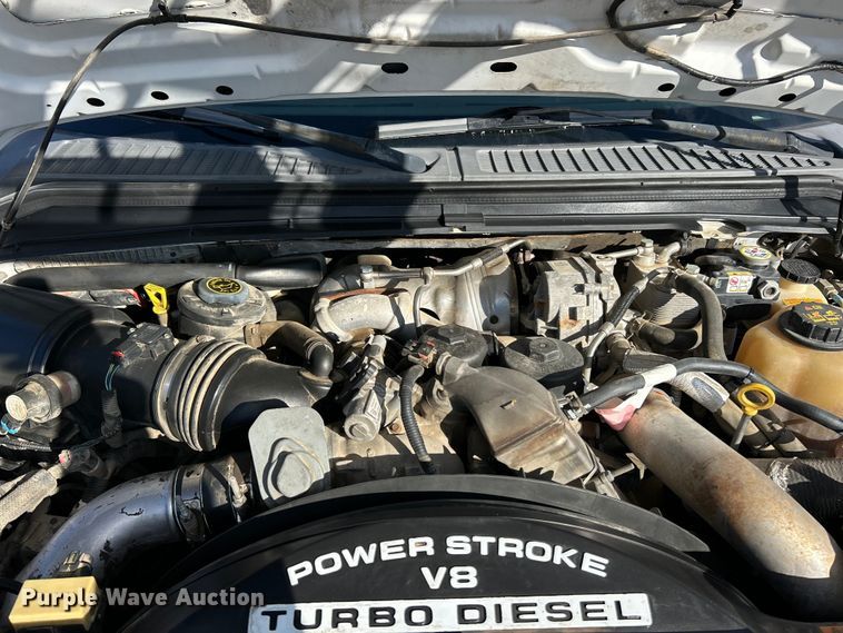 image for item ET6851 2009 Ford  F350 Super Duty  Ext. Cab utility bed pickup truck