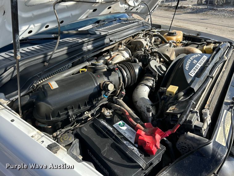 image for item ET6851 2009 Ford  F350 Super Duty  Ext. Cab utility bed pickup truck