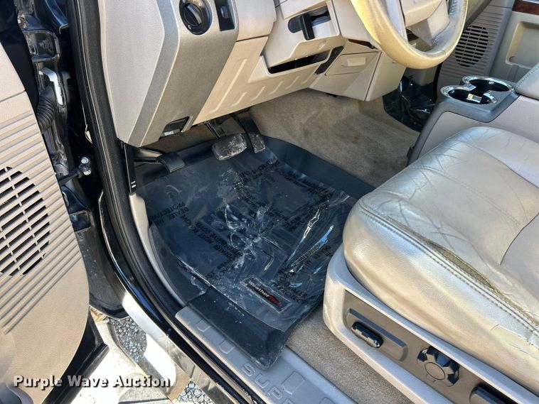 image for item ET6852 2008 Ford F250 Super Duty Crew Cab pickup truck