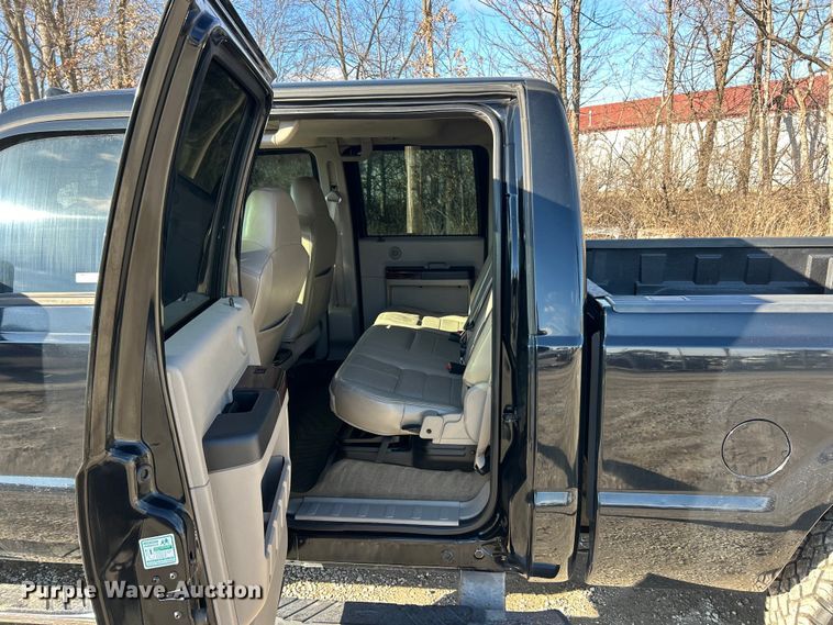 image for item ET6852 2008 Ford F250 Super Duty Crew Cab pickup truck