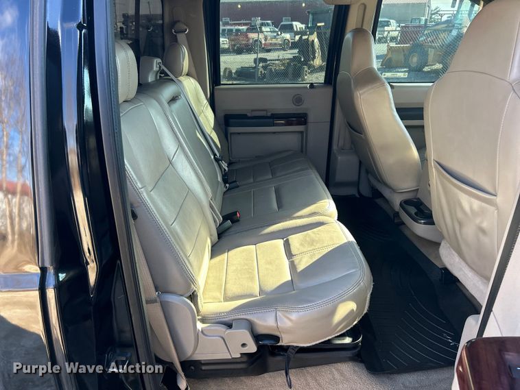 image for item ET6852 2008 Ford F250 Super Duty Crew Cab pickup truck