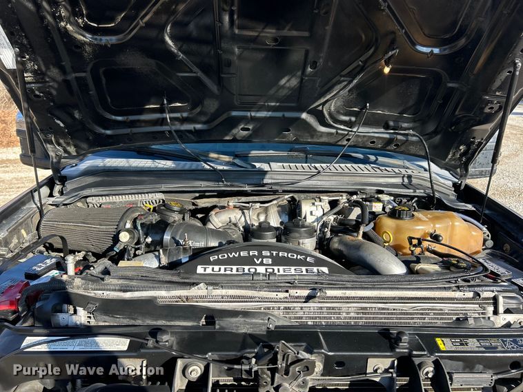 image for item ET6852 2008 Ford F250 Super Duty Crew Cab pickup truck