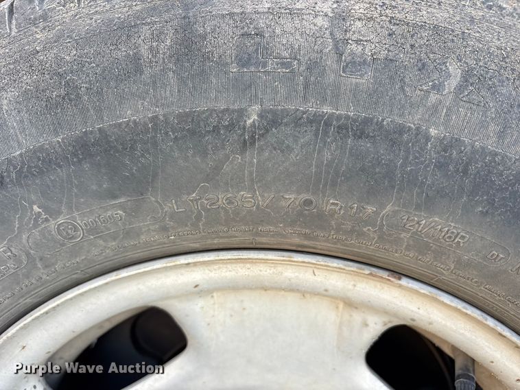 image for item ET7255 2015 Chevrolet Silverado 2500HD Crew Cab pickup truck