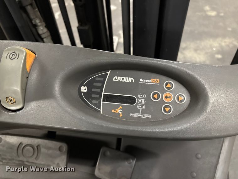 image for item ET8628 2014 Crown FC4525-50 forklift