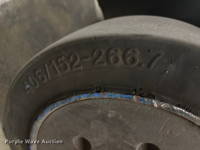 image for item ET8628 2014 Crown FC4525-50 forklift