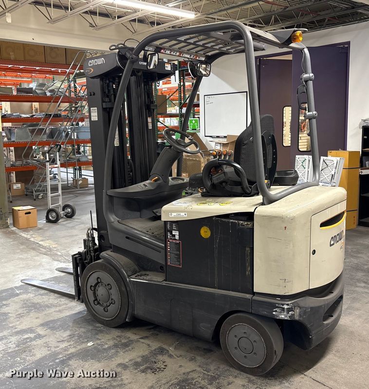 image for item ET8629 2014 Crown FC4515-50 forklift