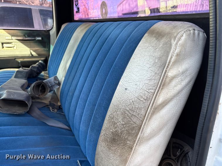 image for item EU4755 1976 Chevrolet K10 pickup truck