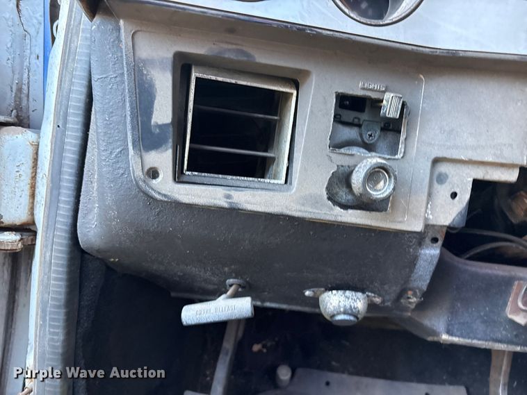 image for item EU4755 1976 Chevrolet K10 pickup truck