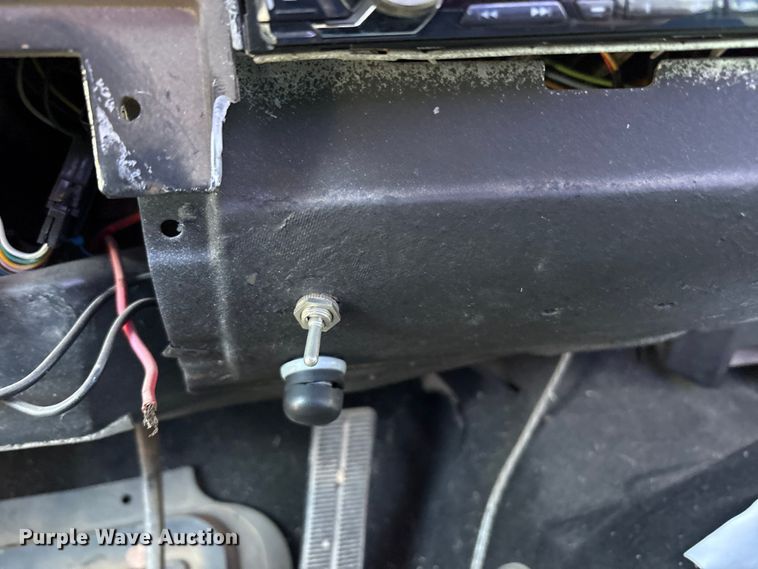 image for item EU4755 1976 Chevrolet K10 pickup truck