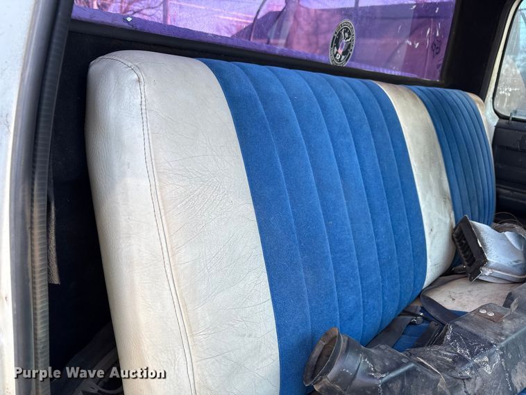 image for item EU4755 1976 Chevrolet K10 pickup truck