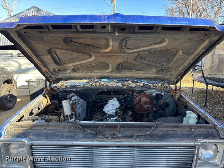 image for item EU4755 1976 Chevrolet K10 pickup truck