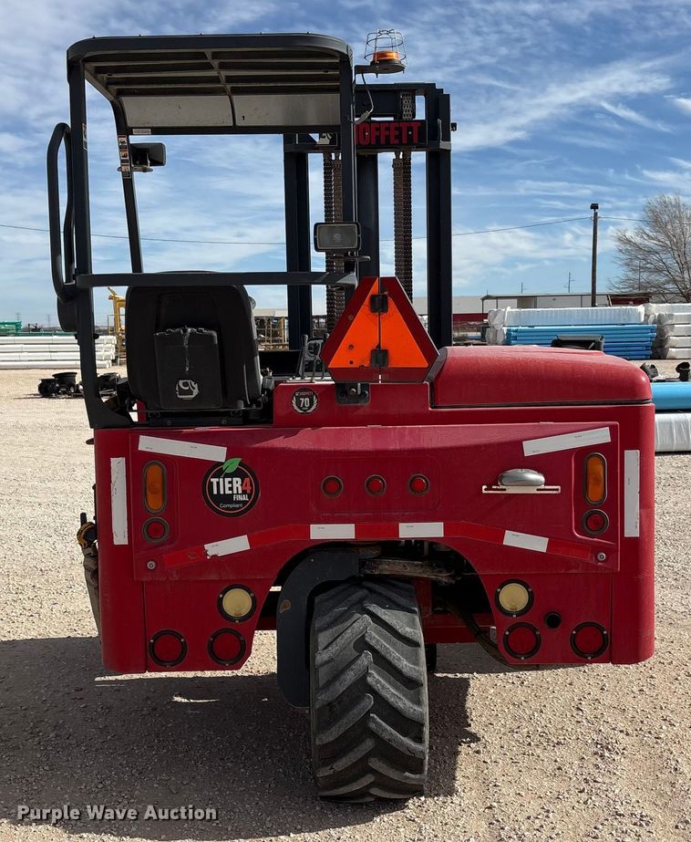 image for item EU4756 2015 Moffett M5501 forklift