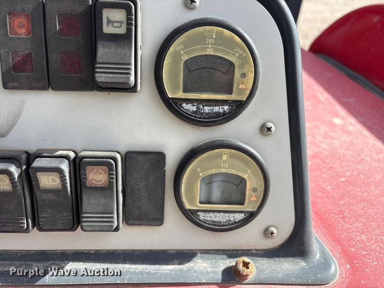 image for item EU4756 2015 Moffett M5501 forklift