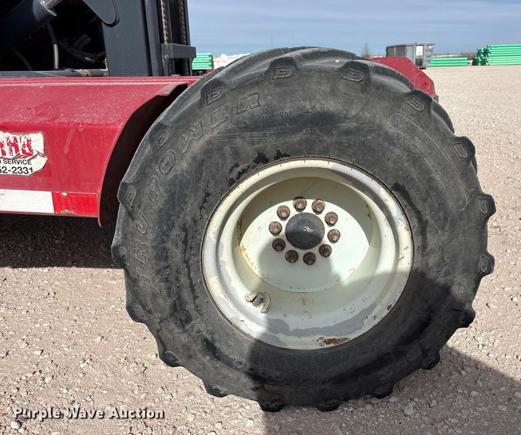 image for item EU4756 2015 Moffett M5501 forklift