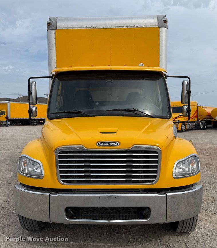 image for item EU5189 2017 Freightliner Business Class M2 box truck