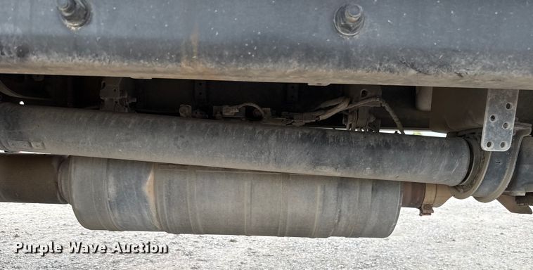 image for item EU5189 2017 Freightliner Business Class M2 box truck