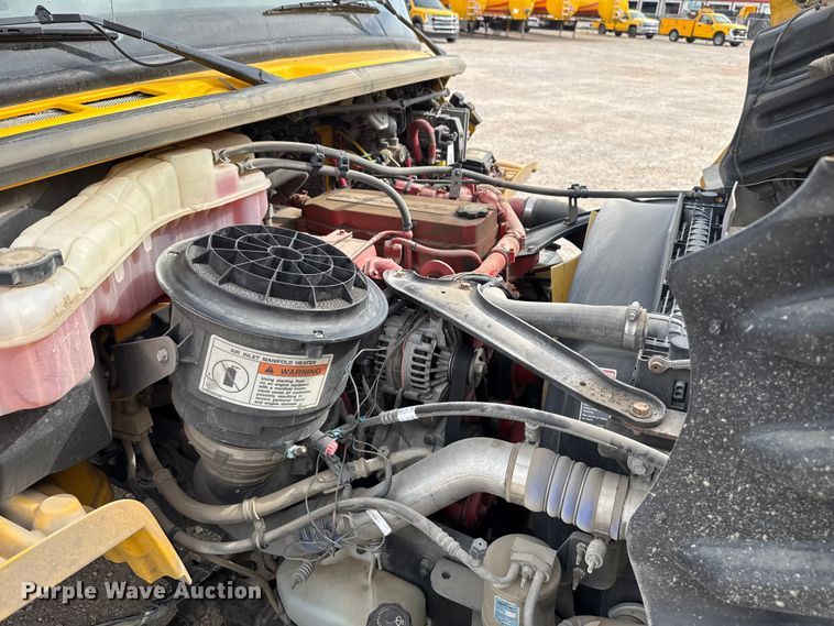 image for item EU5189 2017 Freightliner Business Class M2 box truck