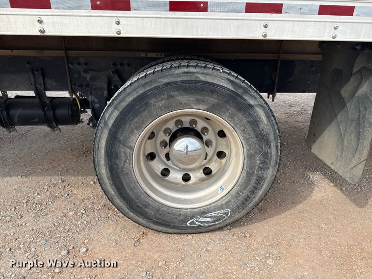 image for item EU5189 2017 Freightliner Business Class M2 box truck