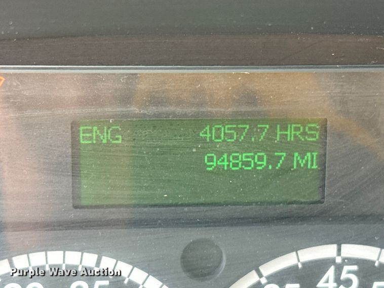 image for item EU5189 2017 Freightliner Business Class M2 box truck