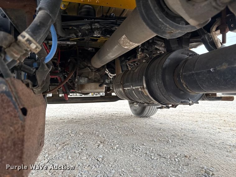 image for item EU5190 2017 Freightliner Business Class M2 box truck