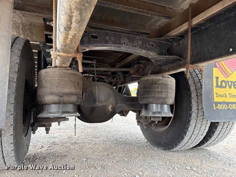 image for item EU5190 2017 Freightliner Business Class M2 box truck