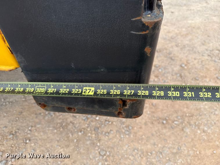 image for item EU5190 2017 Freightliner Business Class M2 box truck