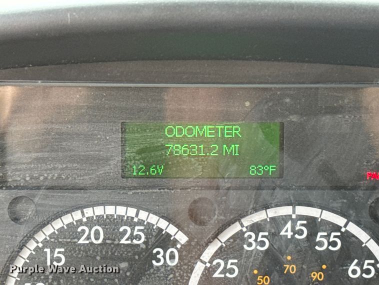 image for item EU5190 2017 Freightliner Business Class M2 box truck