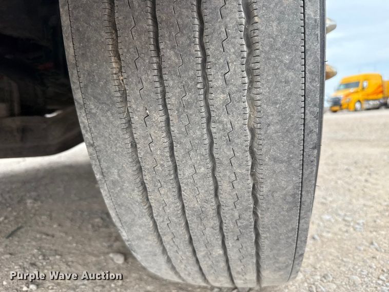 image for item EU5190 2017 Freightliner Business Class M2 box truck