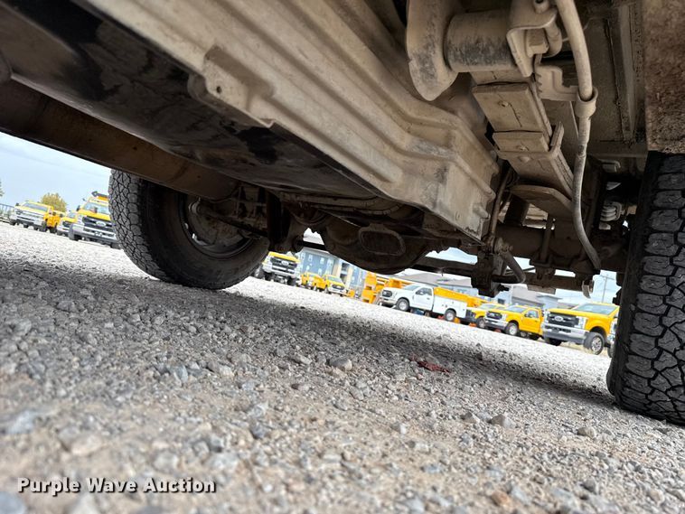 image for item EU5195 2015 Ford F350 Super Duty XL utility bed pickup truck