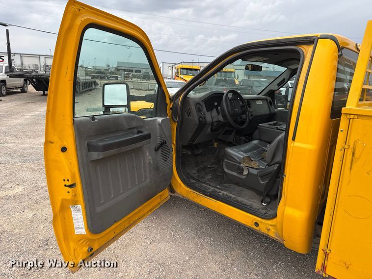 image for item EU5195 2015 Ford F350 Super Duty XL utility bed pickup truck