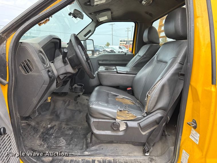 image for item EU5195 2015 Ford F350 Super Duty XL utility bed pickup truck