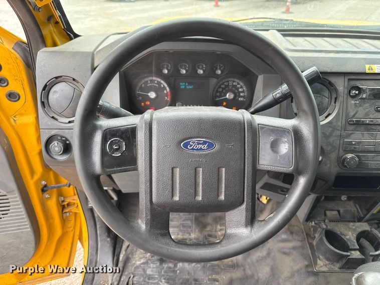 image for item EU5195 2015 Ford F350 Super Duty XL utility bed pickup truck