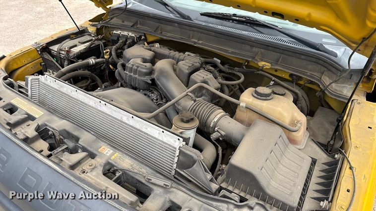 image for item EU5195 2015 Ford F350 Super Duty XL utility bed pickup truck