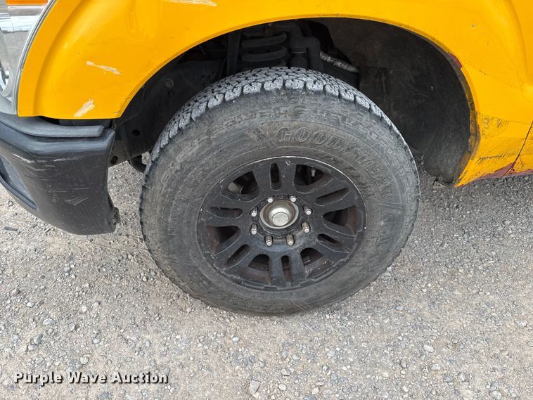 image for item EU5195 2015 Ford F350 Super Duty XL utility bed pickup truck