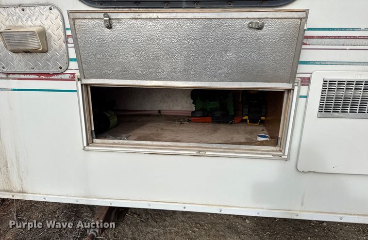 image for item EU6448 1998 Jayco 285 BHS camper