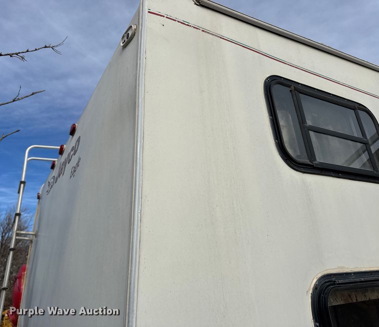 image for item EU6448 1998 Jayco 285 BHS camper