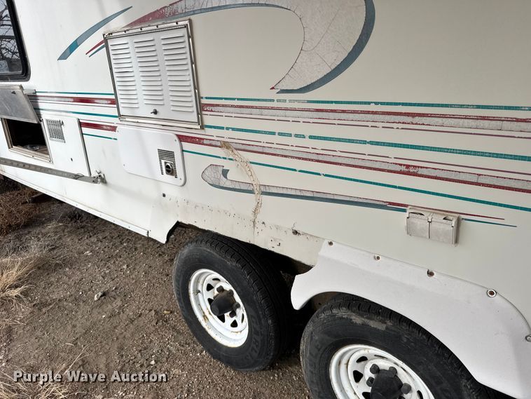 image for item EU6448 1998 Jayco 285 BHS camper