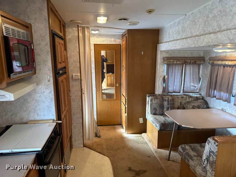 image for item EU6448 1998 Jayco 285 BHS camper