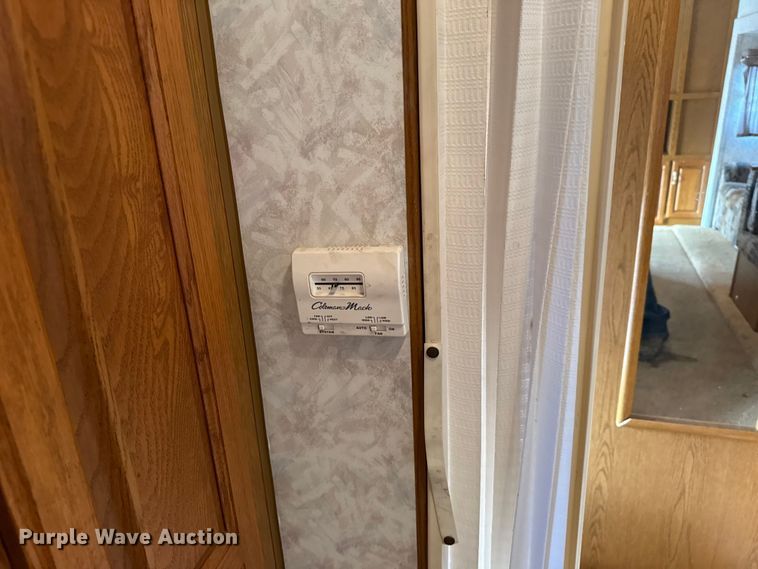 image for item EU6448 1998 Jayco 285 BHS camper