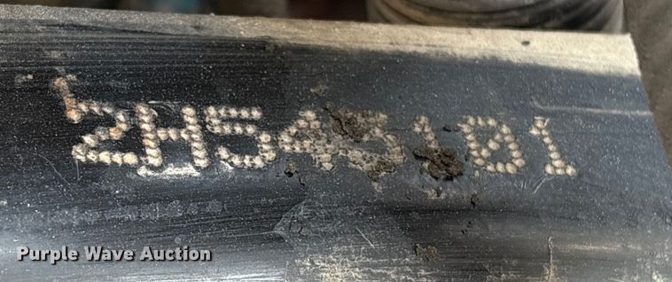 image for item EU7026 2002 International 4300 truck cab and chassis