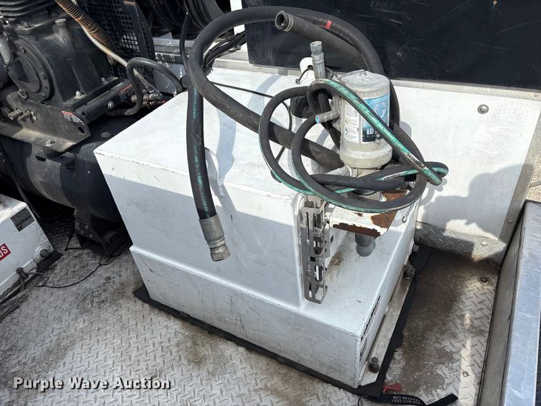 image for item EU7123 2019 Ford F250 Super Duty utility bed pickup truck