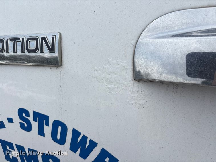 image for item EU7128 2011 Ford Expedition SUV