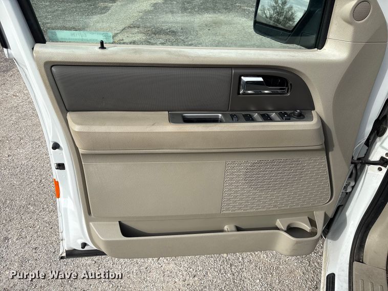 image for item EU7128 2011 Ford Expedition SUV