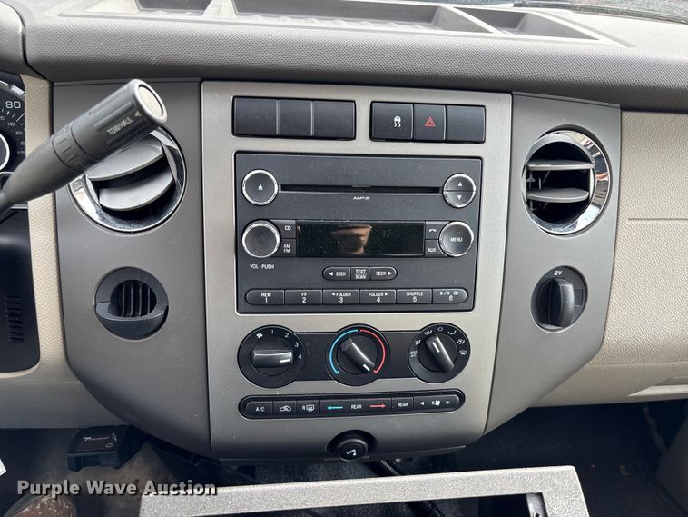 image for item EU7128 2011 Ford Expedition SUV