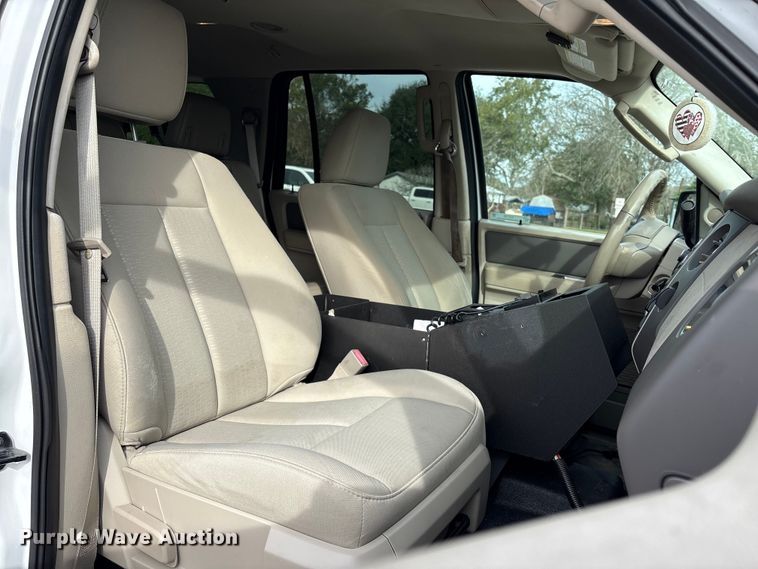 image for item EU7128 2011 Ford Expedition SUV