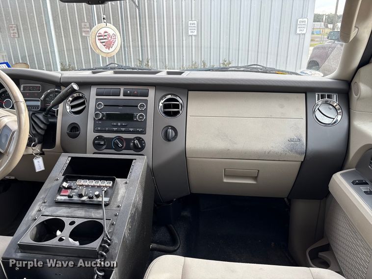 image for item EU7128 2011 Ford Expedition SUV