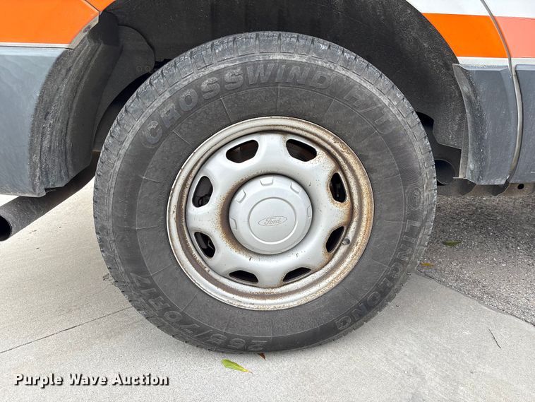 image for item EU7128 2011 Ford Expedition SUV