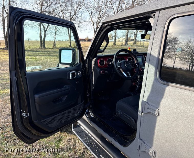 image for item EV2588 2021 Jeep Wrangler SUV