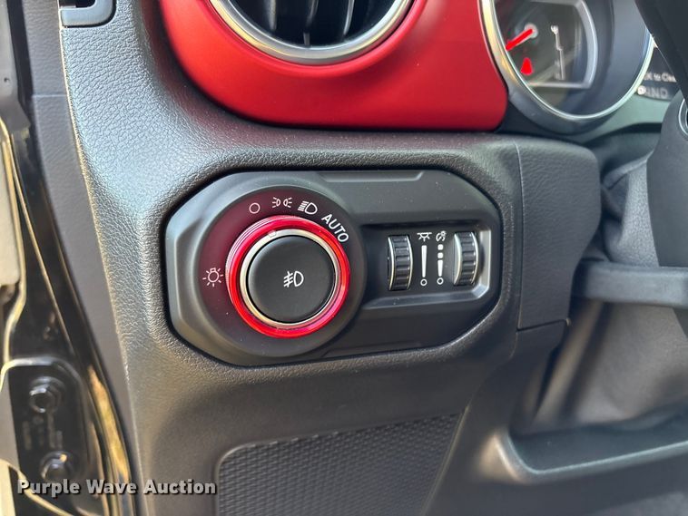 image for item EV2588 2021 Jeep Wrangler SUV