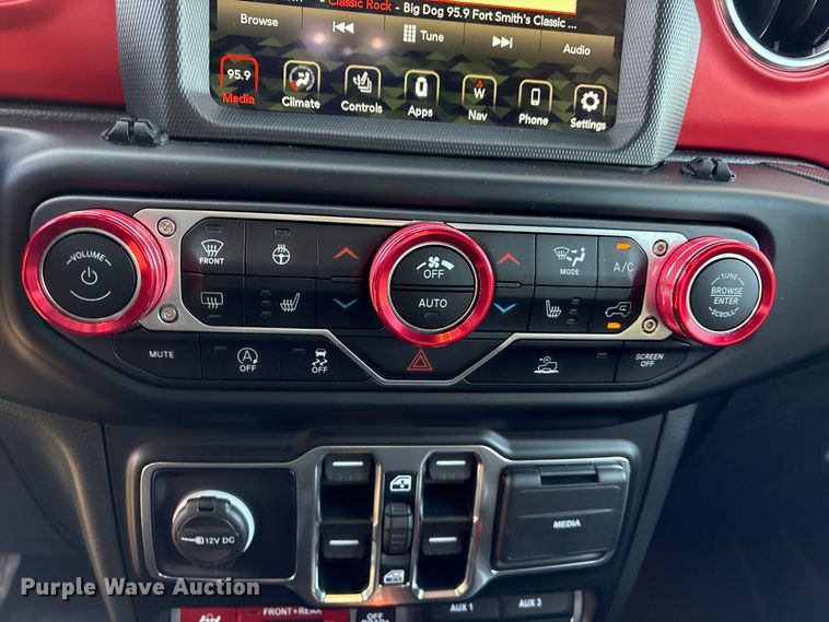 image for item EV2588 2021 Jeep Wrangler SUV